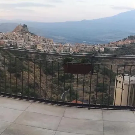 Konukevi La Terrazza Panoramica 3*